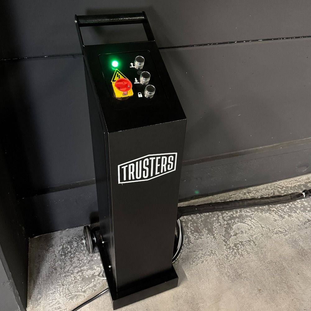 TRUSTERS ELVT3300 | 3t | Mobile Kurzhub-Hebebühne / Scherenhebebühne