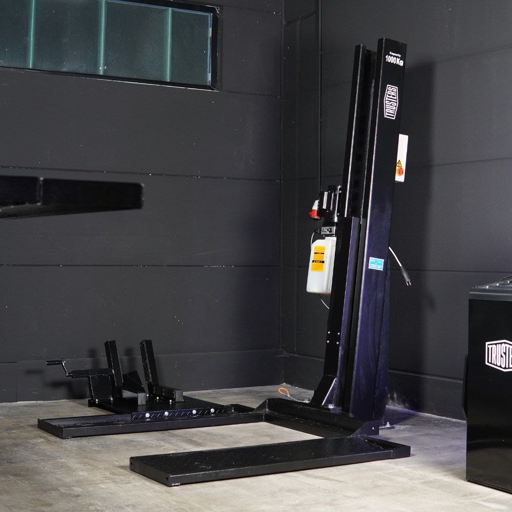 TRUSTERS ELVT1100 | 1-Säulenbühne für Quad, ATV, Rasentraktoren